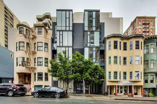 Building Photo - 1020 Pine St