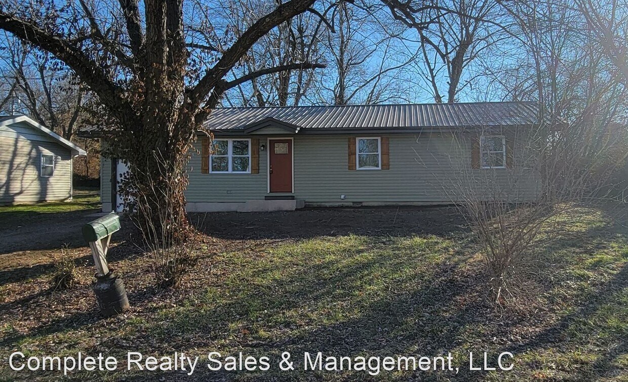 Primary Photo - 3 br, 1 bath House - 304 Lura Dr