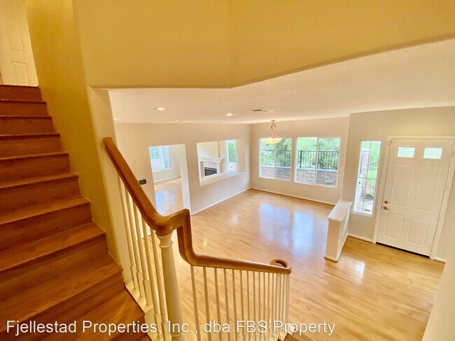 Foto del edificio - 4 br, 4 bath House - 11042 Corte Mar De De...