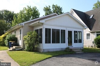 Building Photo - 312 State Rd