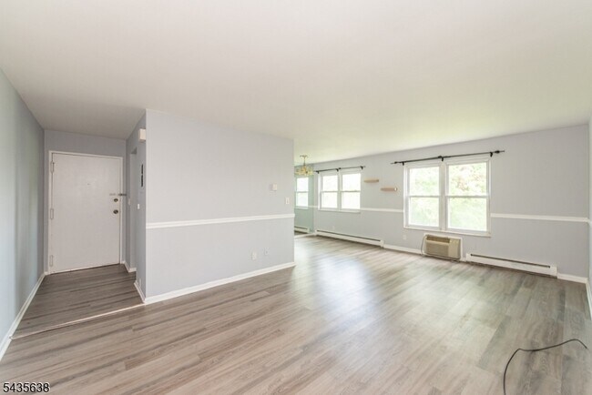 Building Photo - 100 Pierson Miller Dr