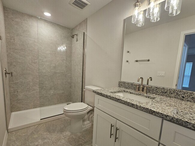 Foto del edificio - Move-In Ready! Stunning 3-Bedroom Home with Modern Upgrades