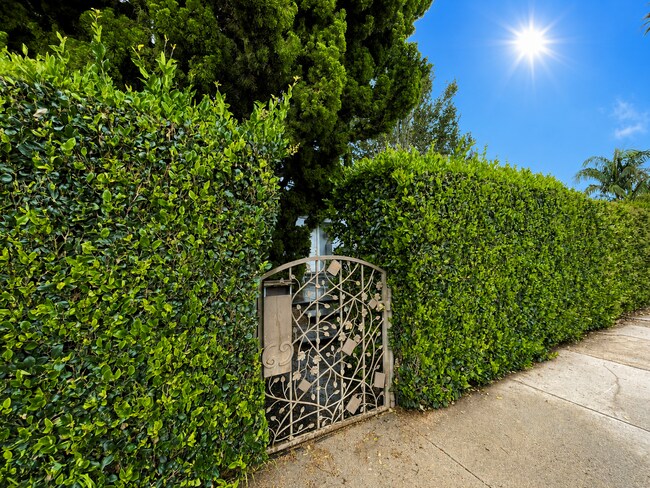 Foto del edificio - Charming Midtown Ventura Home