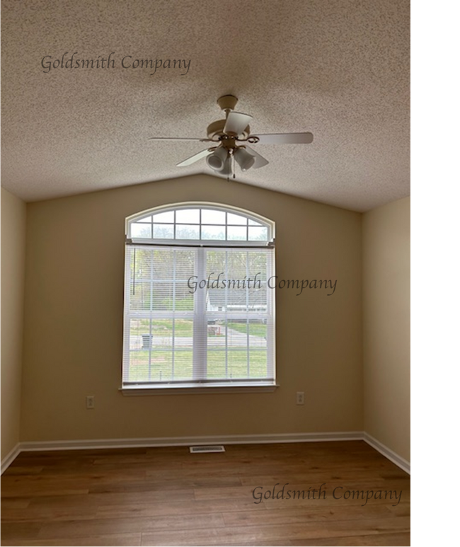 Foto del edificio - Charming 3 Bed, 2 Bath Home in Greer, SC - 1482 sq ft