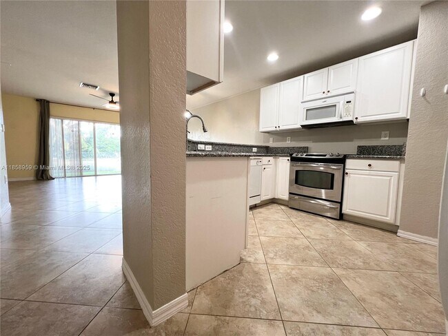 Building Photo - 8977 Chambers St