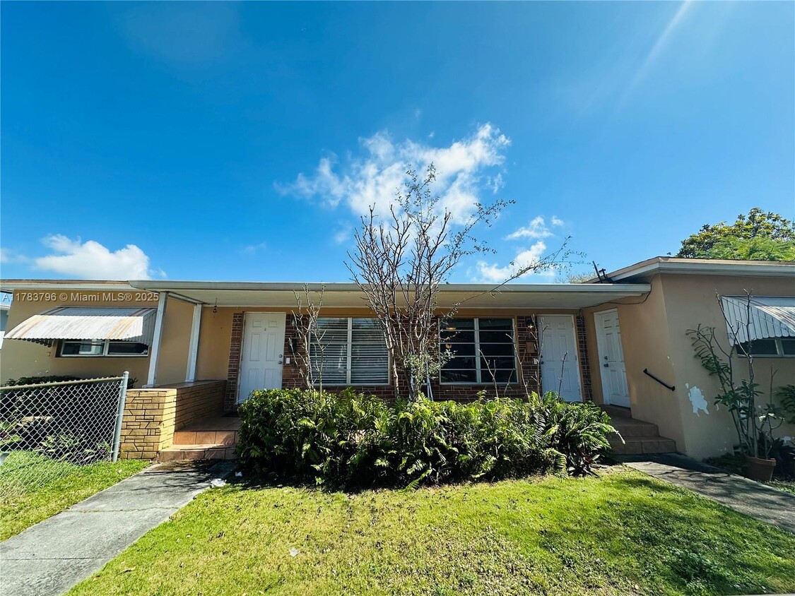 Foto principal - 1225 SW 11th Ave