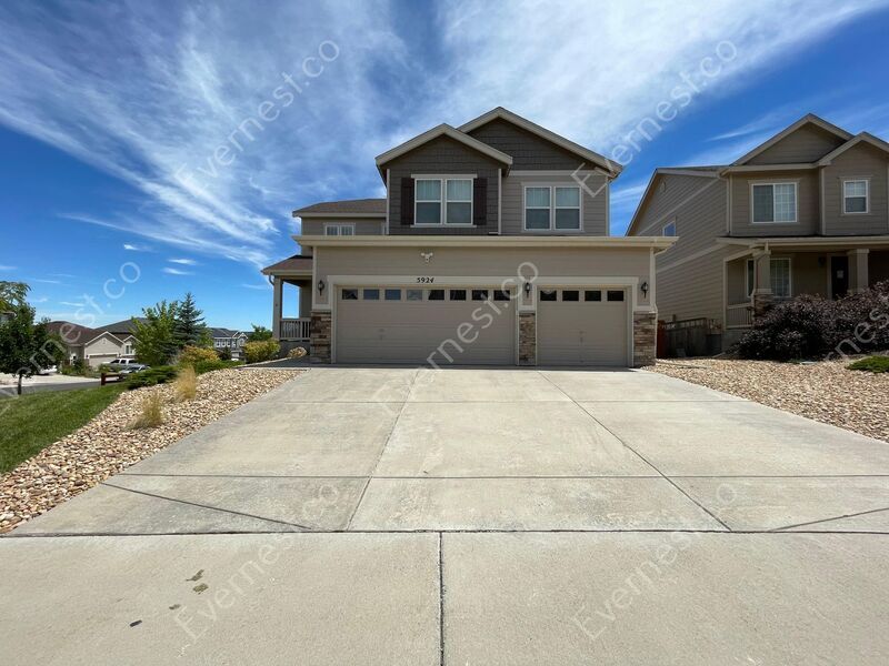 Foto principal - 5924 Littlehouse Ln