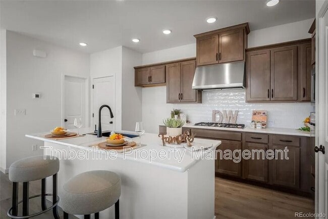 Building Photo - 6323 Scrabble Vw