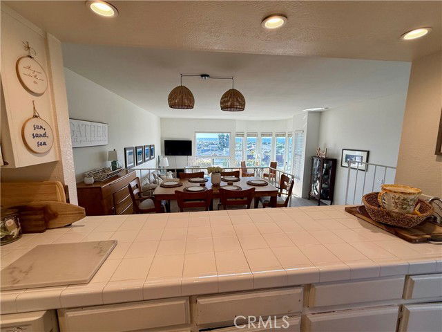 Foto del edificio - 25101 La Cresta Dr