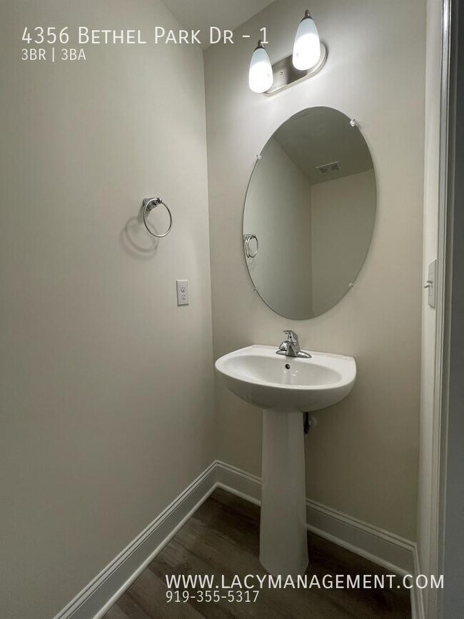 Foto del edificio - 4356 Bethel Park Dr