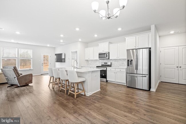 Foto del edificio - 54 Roberta Wy.