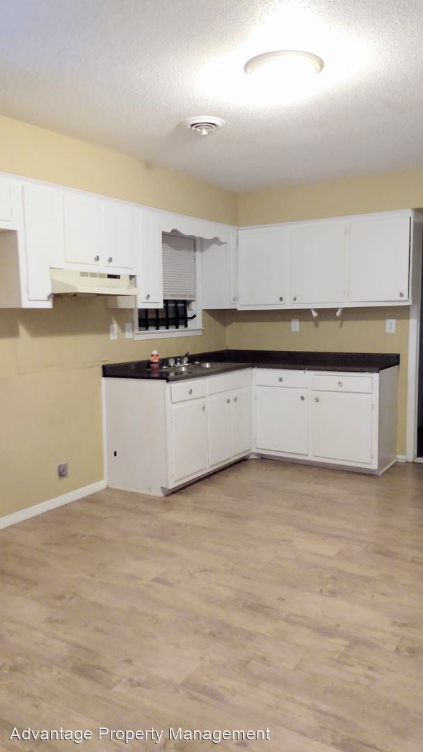 Building Photo - 3 br, 1.5 bath House - 1063 Parkrose Rd.