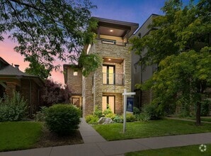 Building Photo - 2741 Java Ct