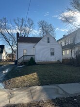 Building Photo - 1509 W Ridgeland Ave