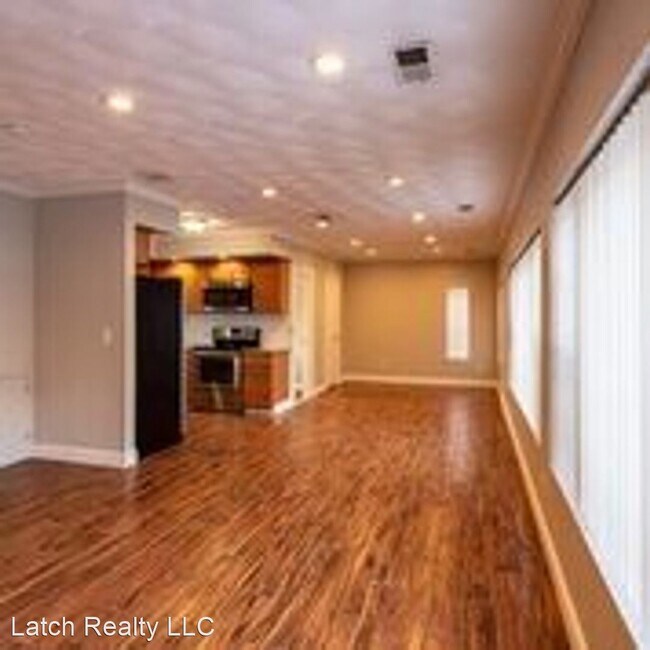 Building Photo - 3 br, 2 bath House - 54 River Rd.