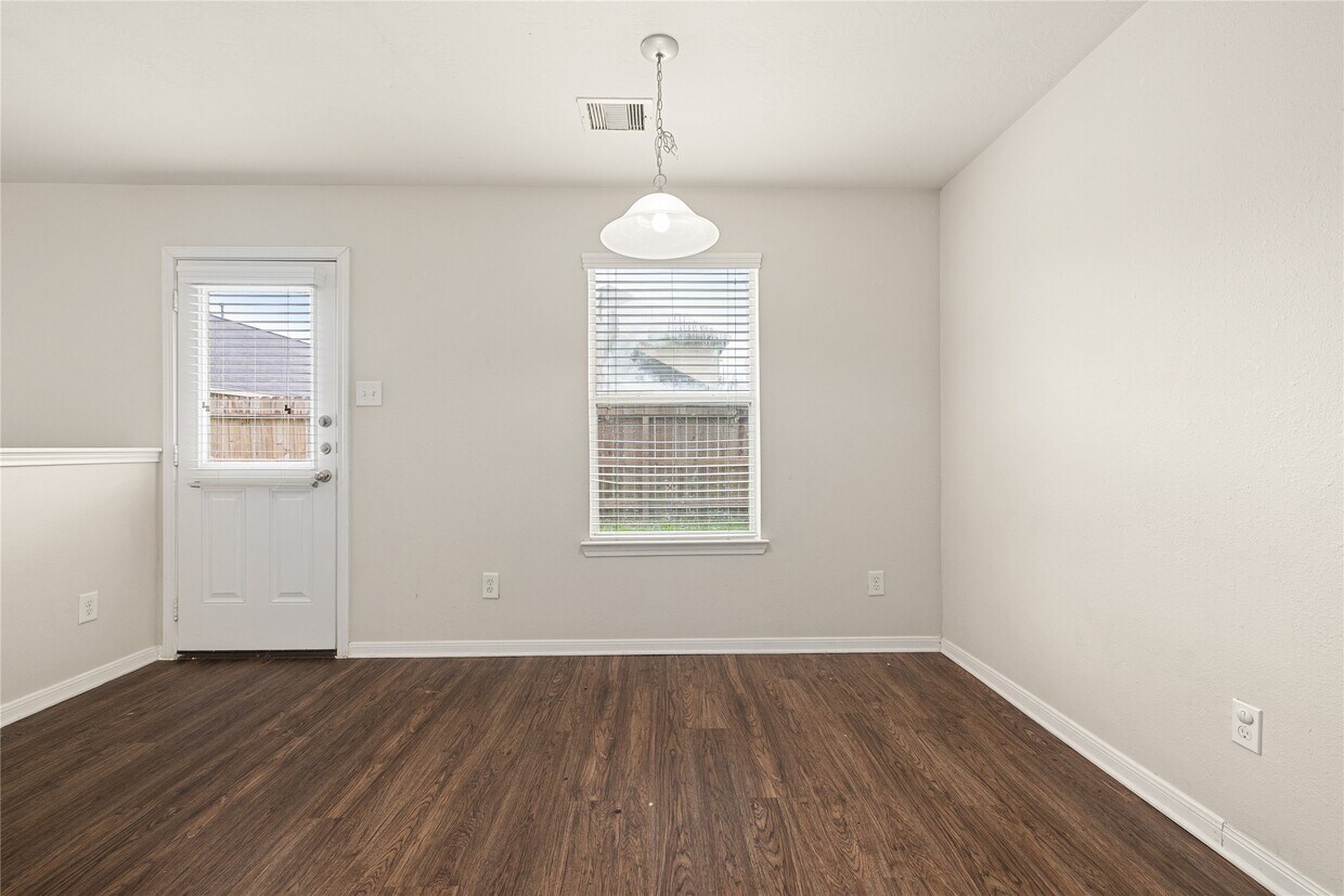 Building Photo - 21415 Partha Way