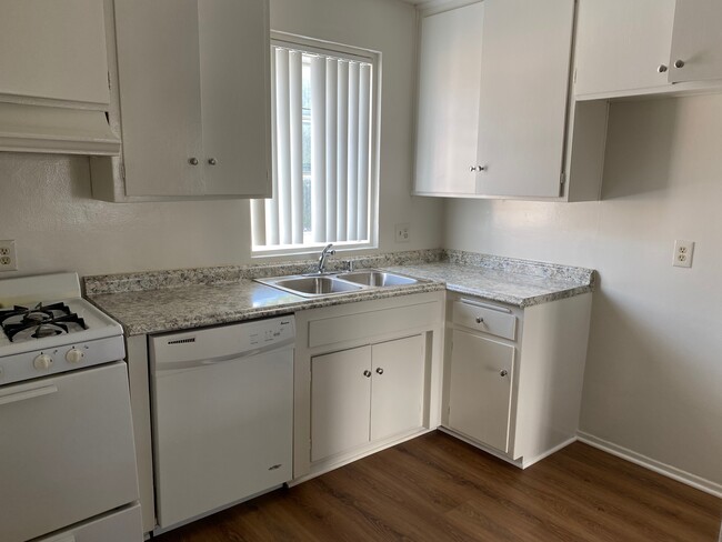 Building Photo - 4737 Orion Ave