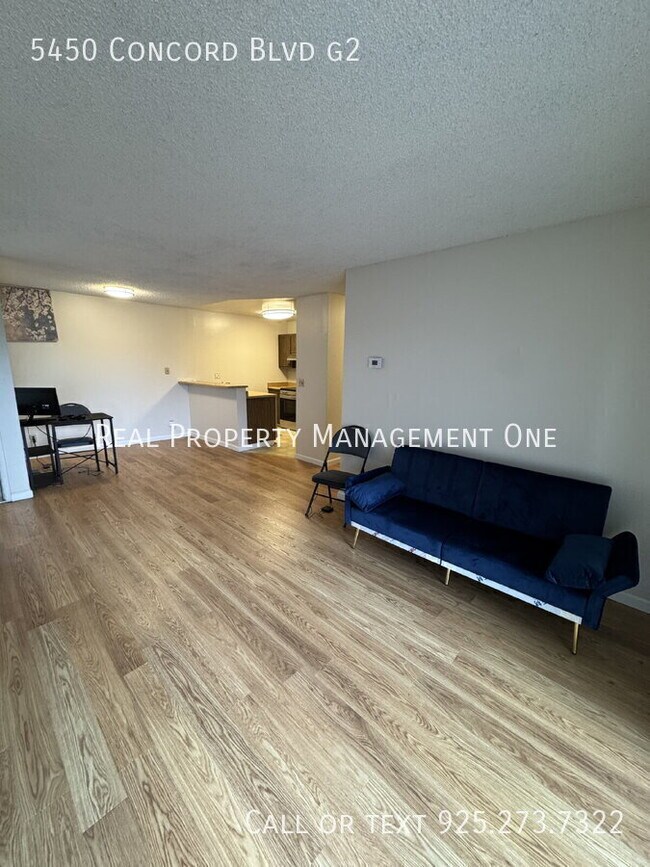 Foto del edificio - 5450 Concord Blvd