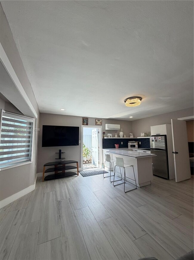 Foto del edificio - 8235 SW 41st Terrace