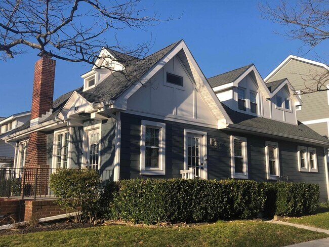 Foto del edificio - 101 N Richards Ave