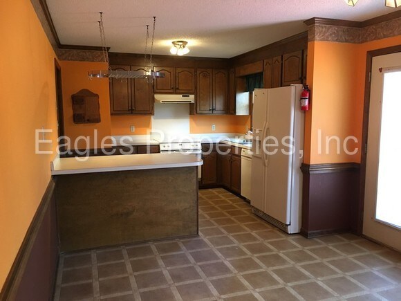 Building Photo - 311 Brantwood Dr