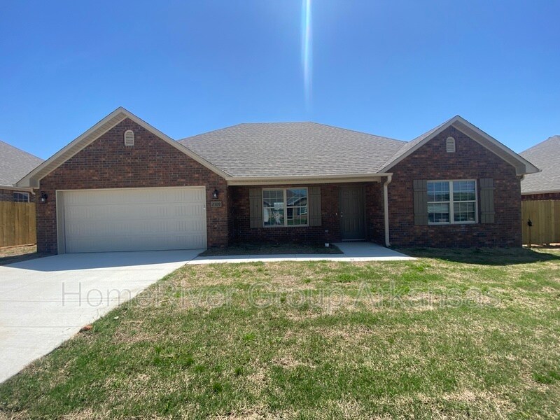 2109 Misti Woods St, Gentry, AR 72734 House for Rent in Gentry, AR