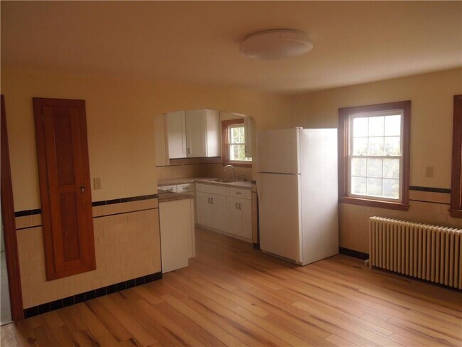 Foto del edificio - 34 Bellevue Ave