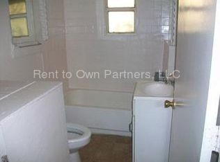 Foto del edificio - 3620 E Grove St