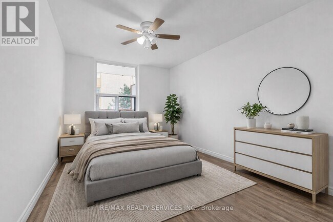 Building Photo - 223 Jackson St W