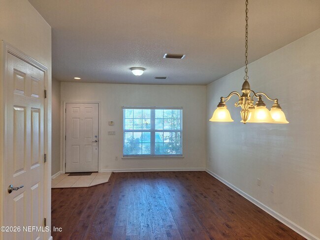 Foto del edificio - 8106 Summer Cove Ct