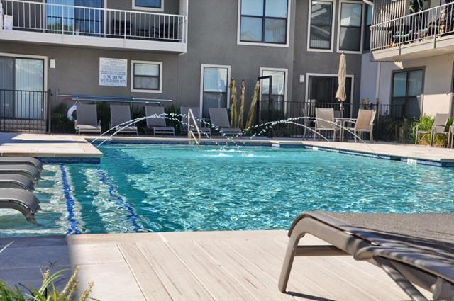 Foto del edificio - 5919 Birchbrook Dr