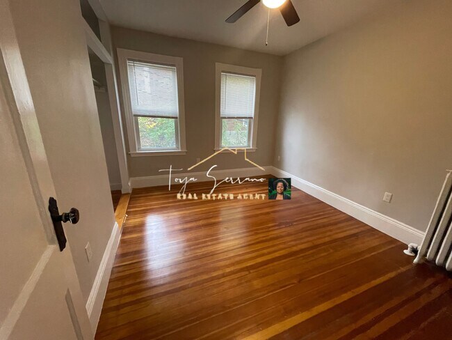 Building Photo - 54 Alpha Rd