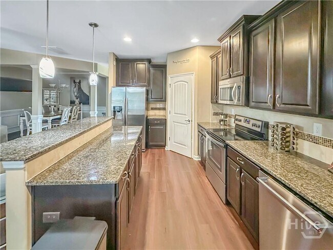 Foto del edificio - 278 Willow Point Cir