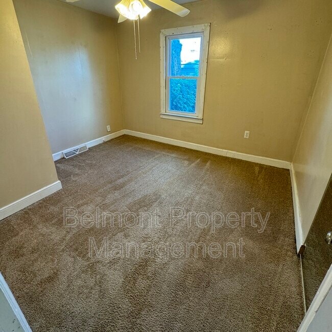 Building Photo - 20407 Deering