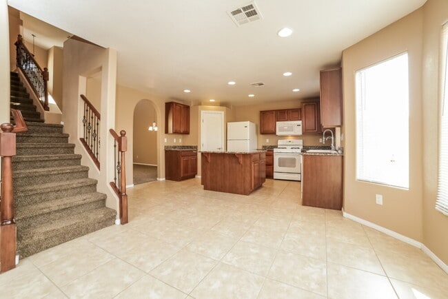 Foto del edificio - 408 Orchid Oasis Ave