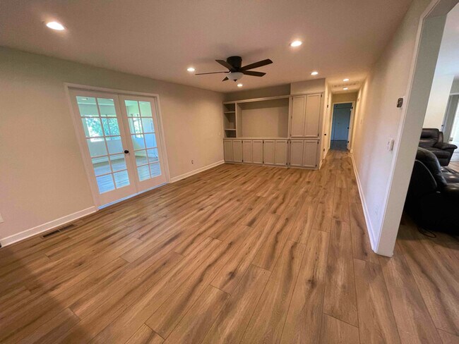 Building Photo - 1 Mt Pleasant Rd