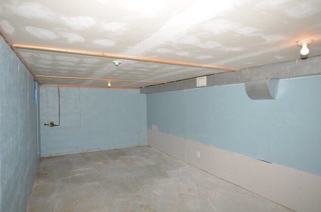 Building Photo - 1620 S Ralston Ave