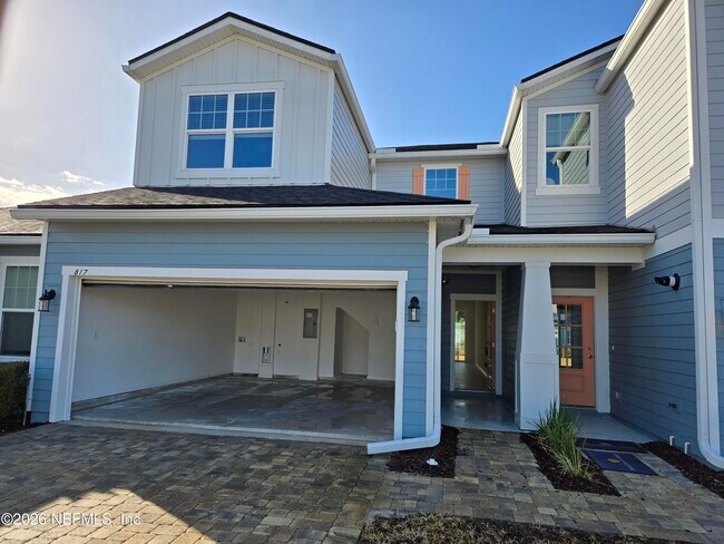 Foto del edificio - 817 Cherry Elm Dr