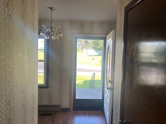 Foto del edificio - 4103 Happy Valley Rd