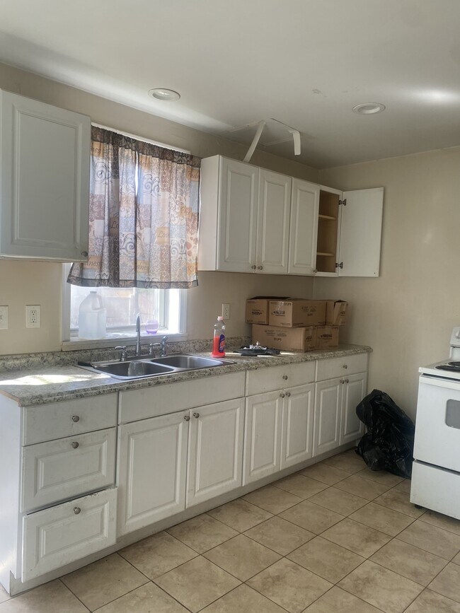 Foto del edificio - 29 Oakwood Ln