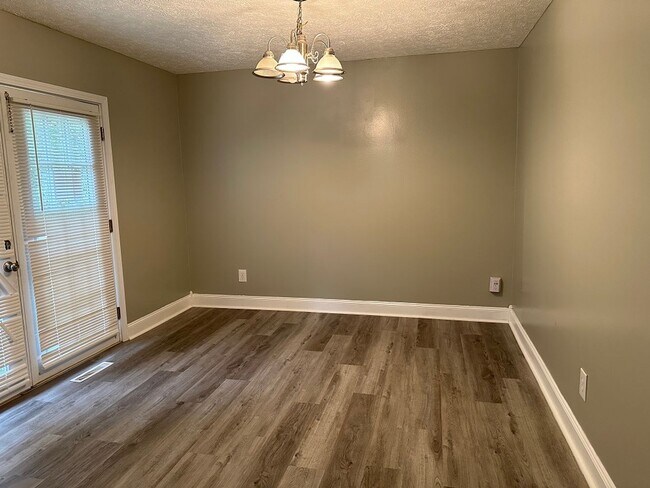 Building Photo - Mt. Pleasant Estates