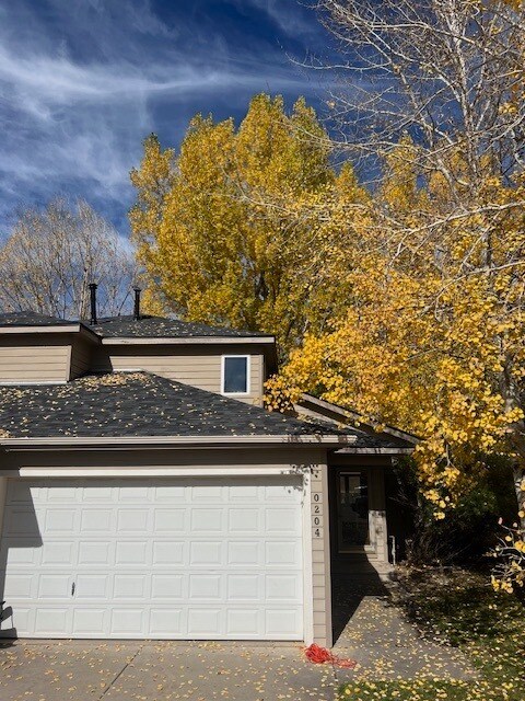 Building Photo - 204 Dakota Meadows Dr