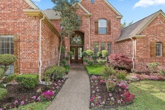 Building Photo - 3103 River Bend Dr