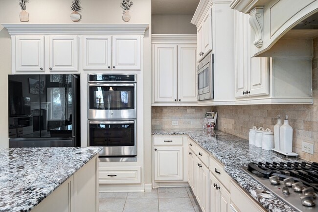 Foto del edificio - 2714 Ember Pass Ln