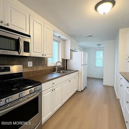 Foto del edificio - 546 E Bayview Ave