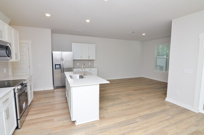 Foto del edificio - 1704 Manuka Ln