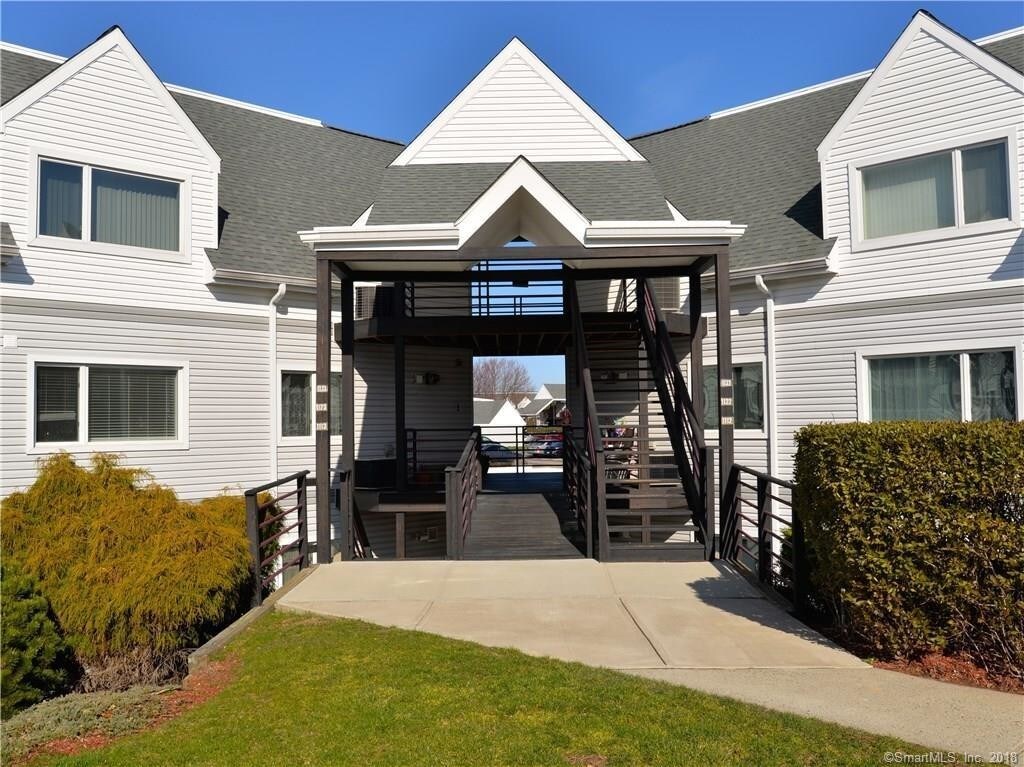Primary Photo - 1113 Windward Rd