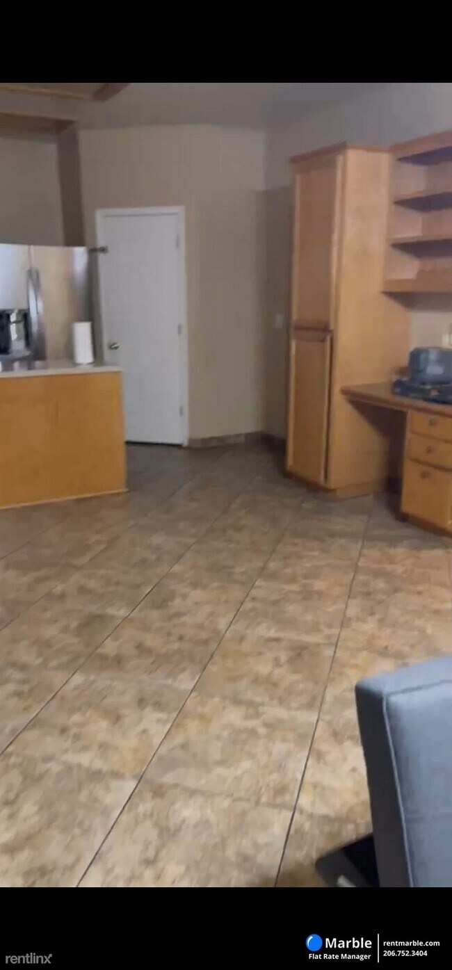 Foto del edificio - 4 br, 3 bath House - 9364 Ohara Ave