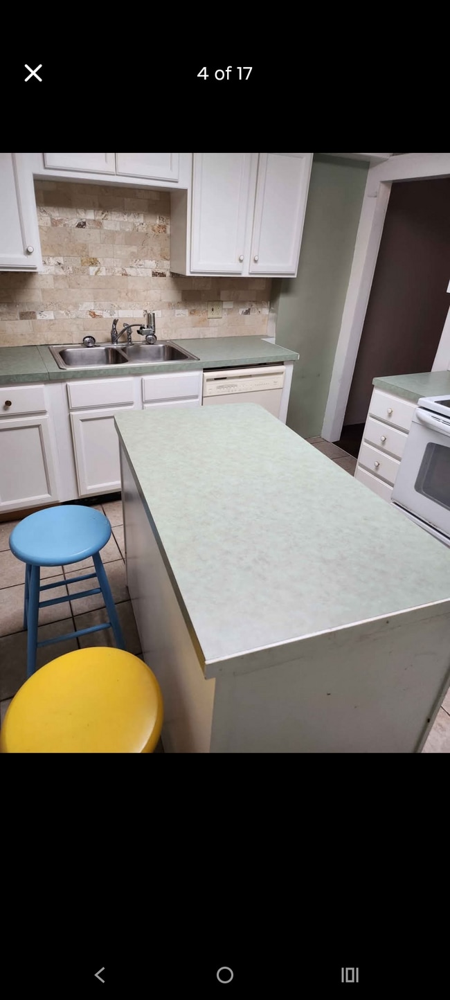 Kitchen - 434 Main St