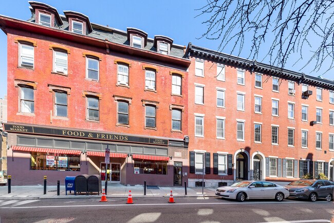 Building Photo - 1933 Spruce St